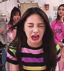 tenor.gif?riffsid=boT1zbKcrSz5dfn5CeaQVz